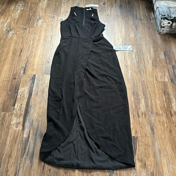 Dress the Population Black Ariel Sleeveless Plunging Faux Wrap Dress - Picture 2 of 8